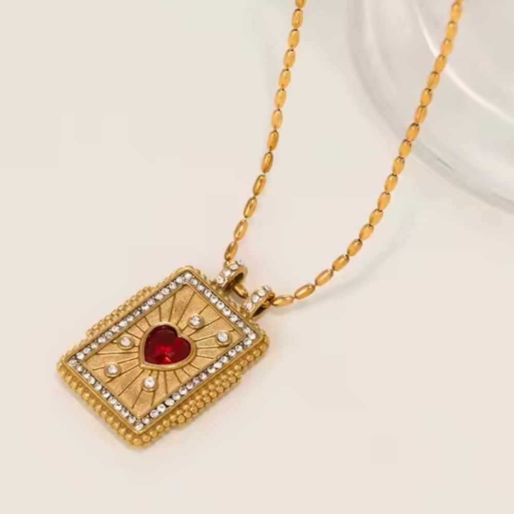 Gold Tarot Zodiac Heart Crystal Pendant Necklace Brand New - Picture 3 of 4